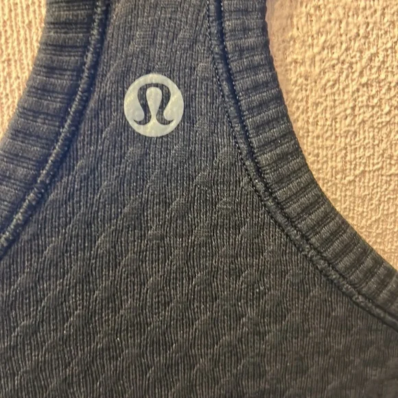 Lululemon Ribbed Tank Top Size 6 - Picture 3 of 4